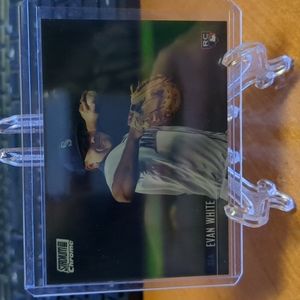 Lot- 2021 Topps Stadium Club - Chrome w/1 Rookie Refractor
